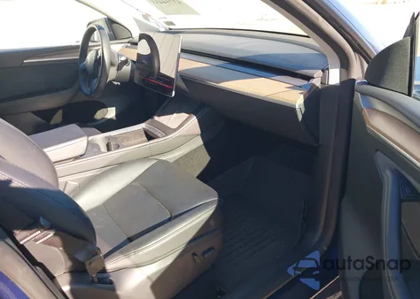 2023 Tesla Model Y Awd/Long Range Dual Motor All-Wheel Drive from USA, damaged, VIN 7SAYGAEE0PF970731